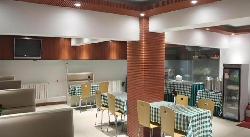 GreenTree Inn Beijing Fengtai District East Avenue Express Hotel 52/62