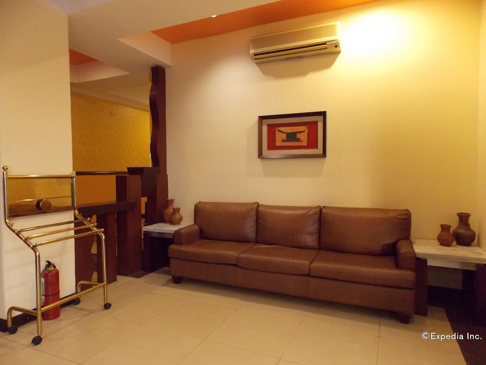 MO2 Westown Hotel Bacolod - Mandalagan 37/50