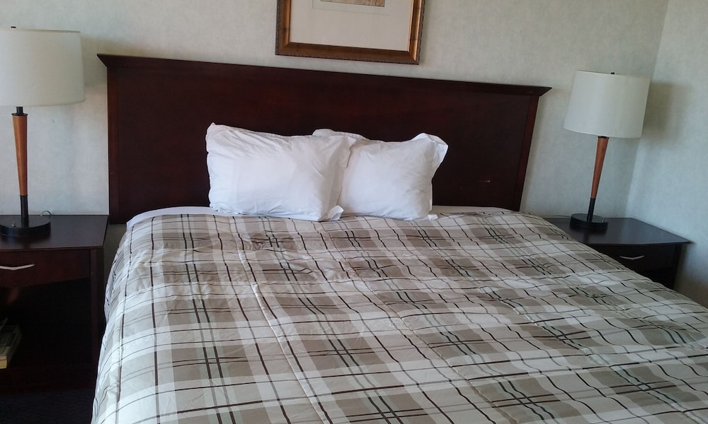 Richland Inn And Suites 7/32
