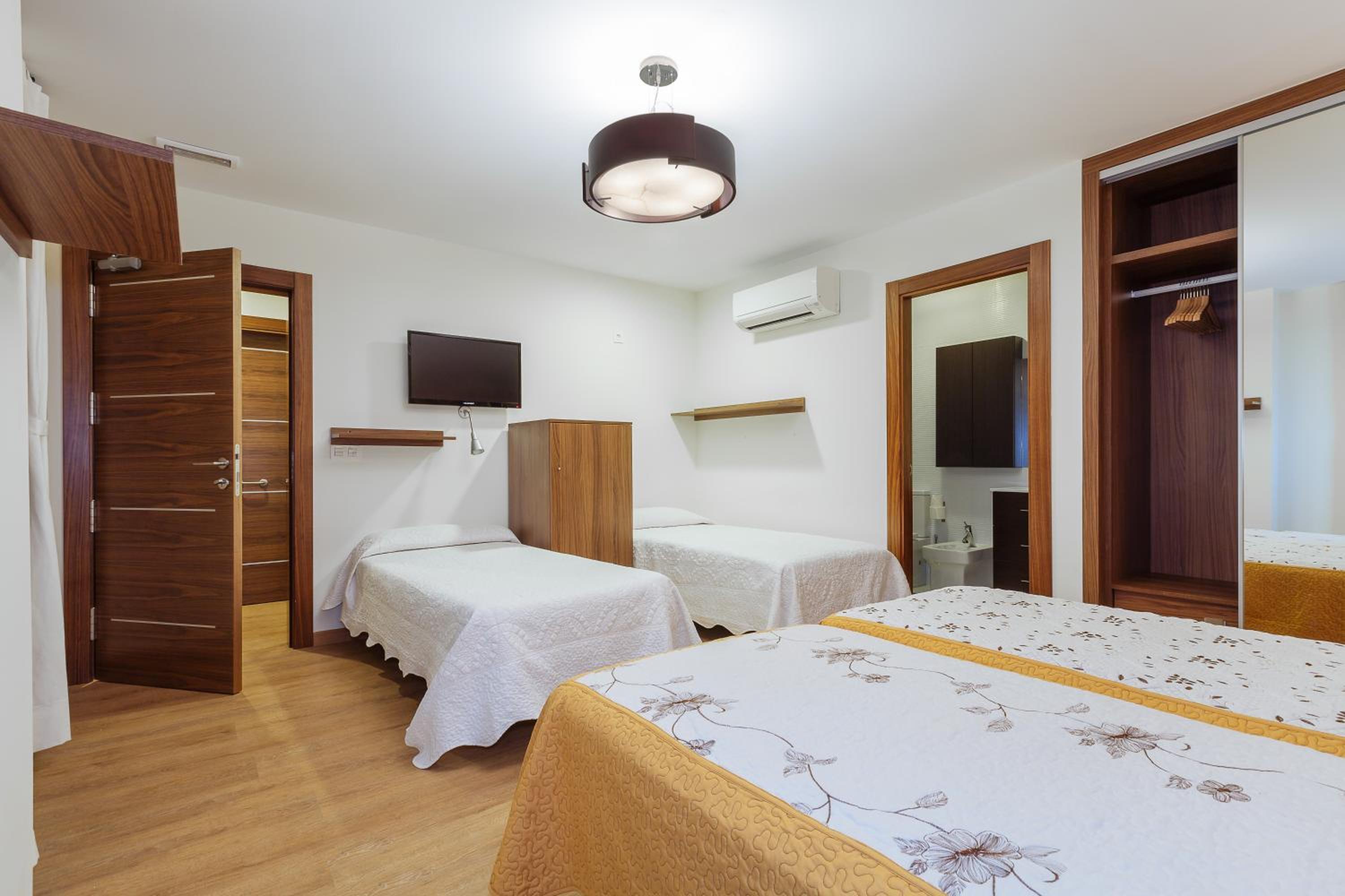 Hotel Arriola 12/55