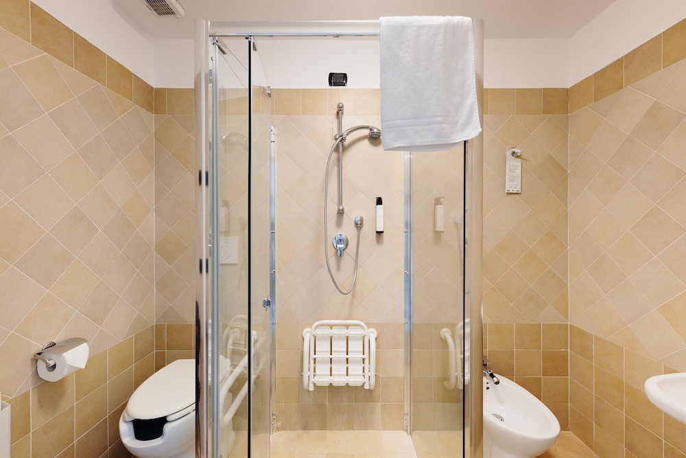 Hotel Berna 50/50