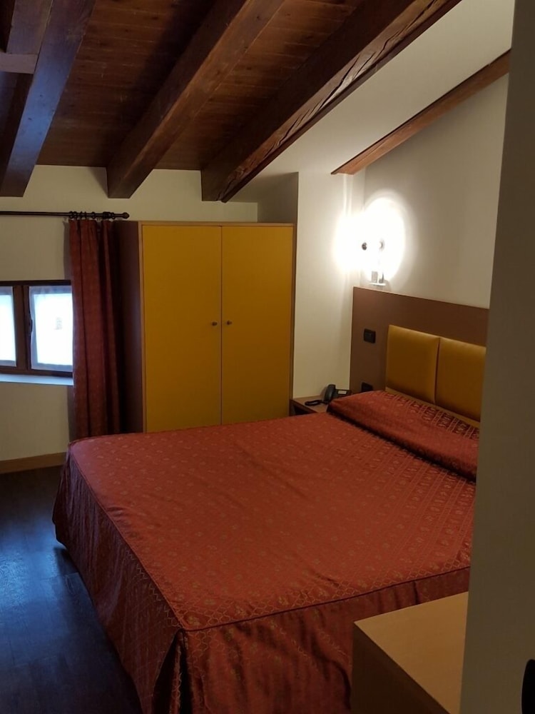 Hotel Patriarca 11/68