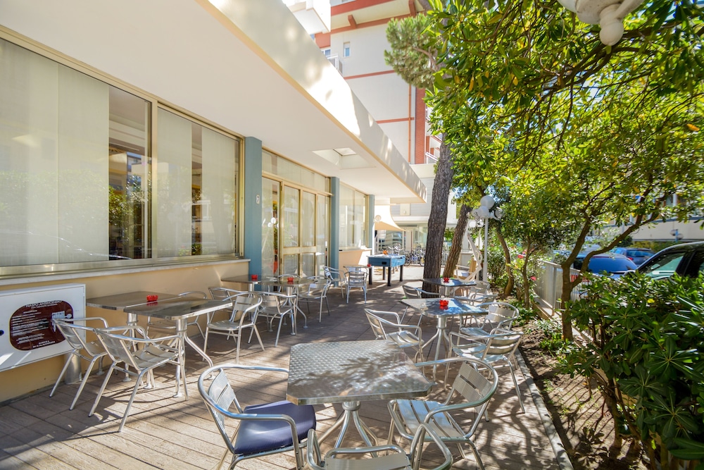 Mirabella Hotel 39/51