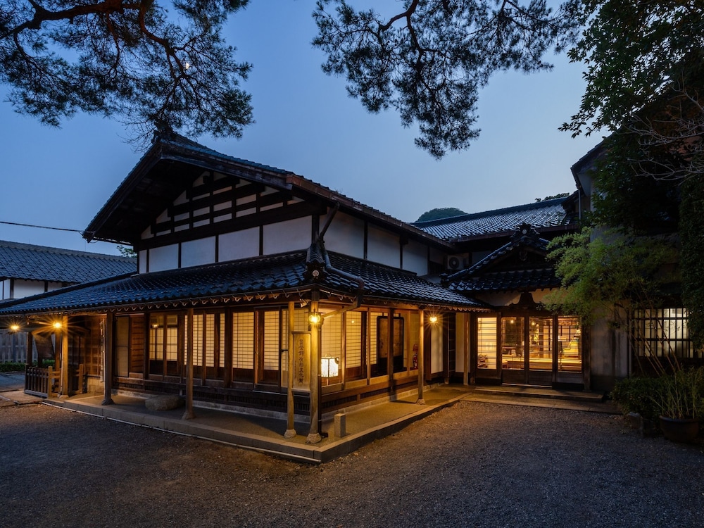 KOSHI NO YADO TAKASHIMAYA 2/50