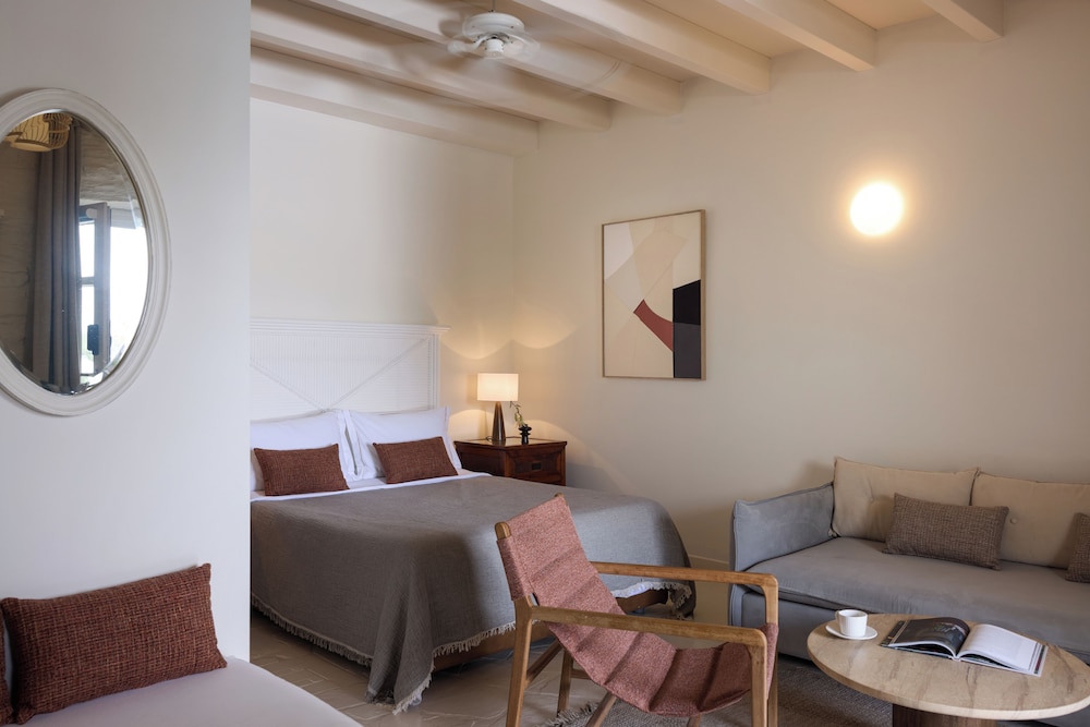 Porto Kea Suites 51/70