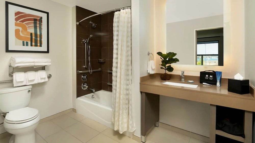 Hyatt House San Juan 74/74