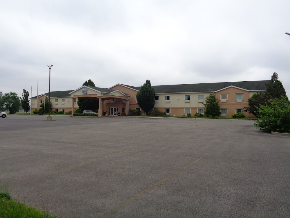 Fairgrounds Inn 5/42