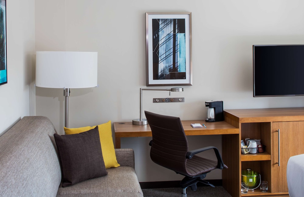 Hyatt Place Long Island City/New York City 53/67