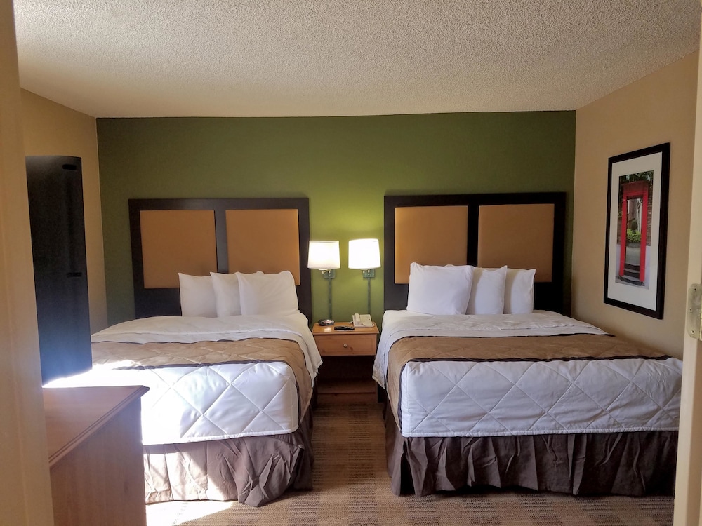 Extended Stay America Kansas City Overland Park Nall Ave 11/51