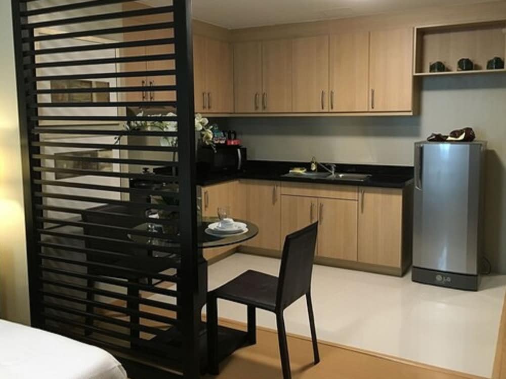 Avant Serviced Suites 40/52