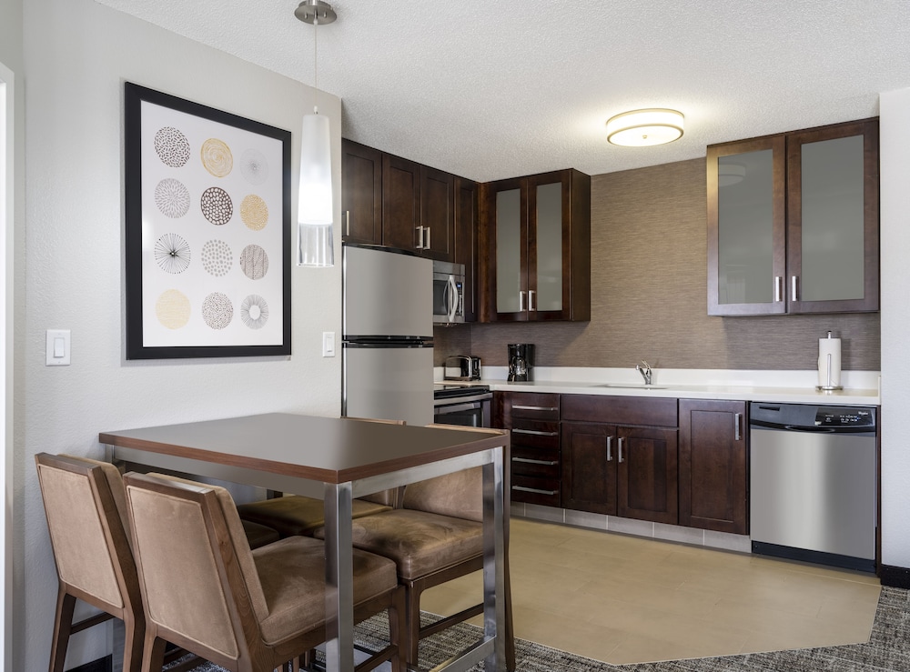 RESIDENCE INN BLOOMINGTON 34/34