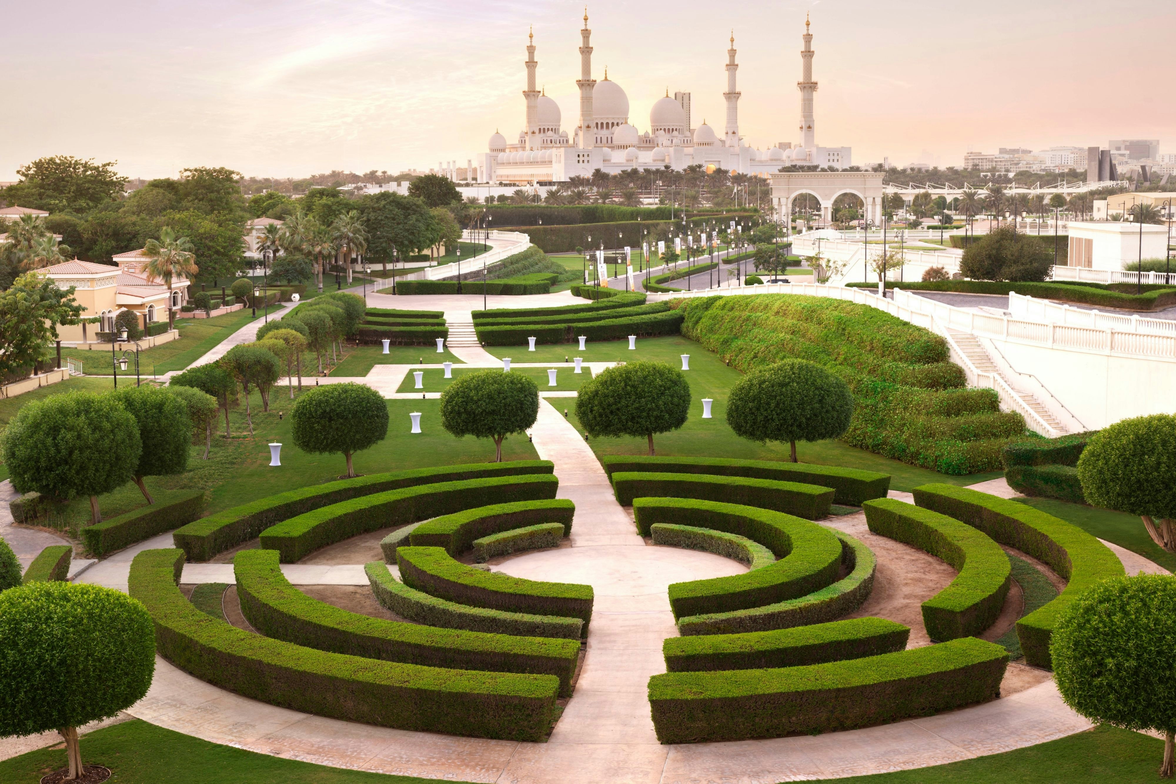 The Ritz Carlton Abu Dhabi Grand Canal 59/63