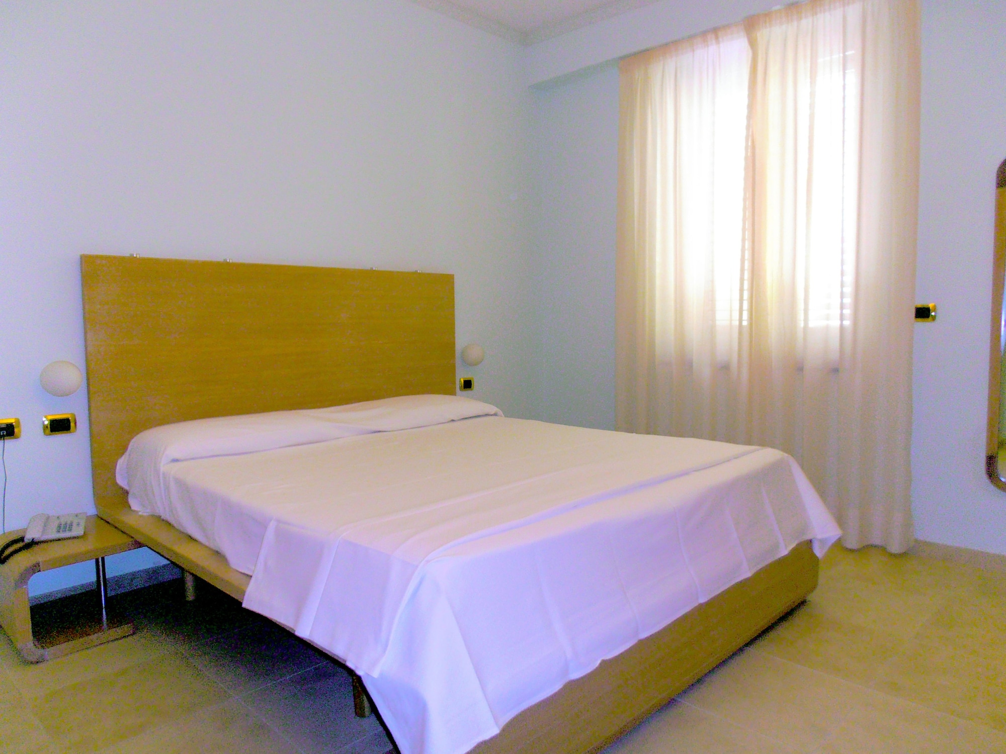 CLASSIC, DOUBLE BED