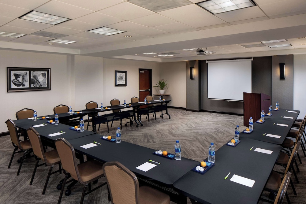 Hyatt Place Charlotte/Arrowood 40/50