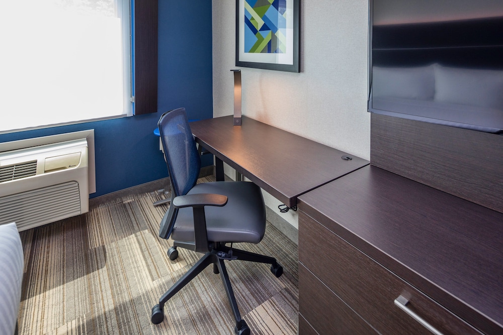 HOLIDAY INN EXPRESS SUNNYVALE - SILICON VALLEY 53/78
