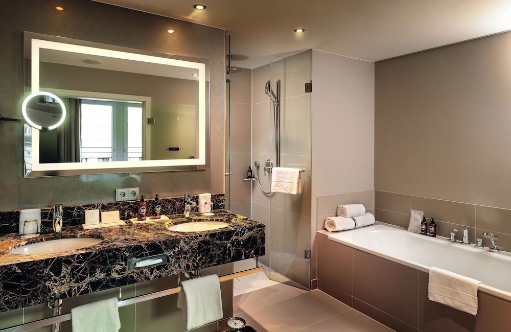 Hotel Maximilian S 32/70