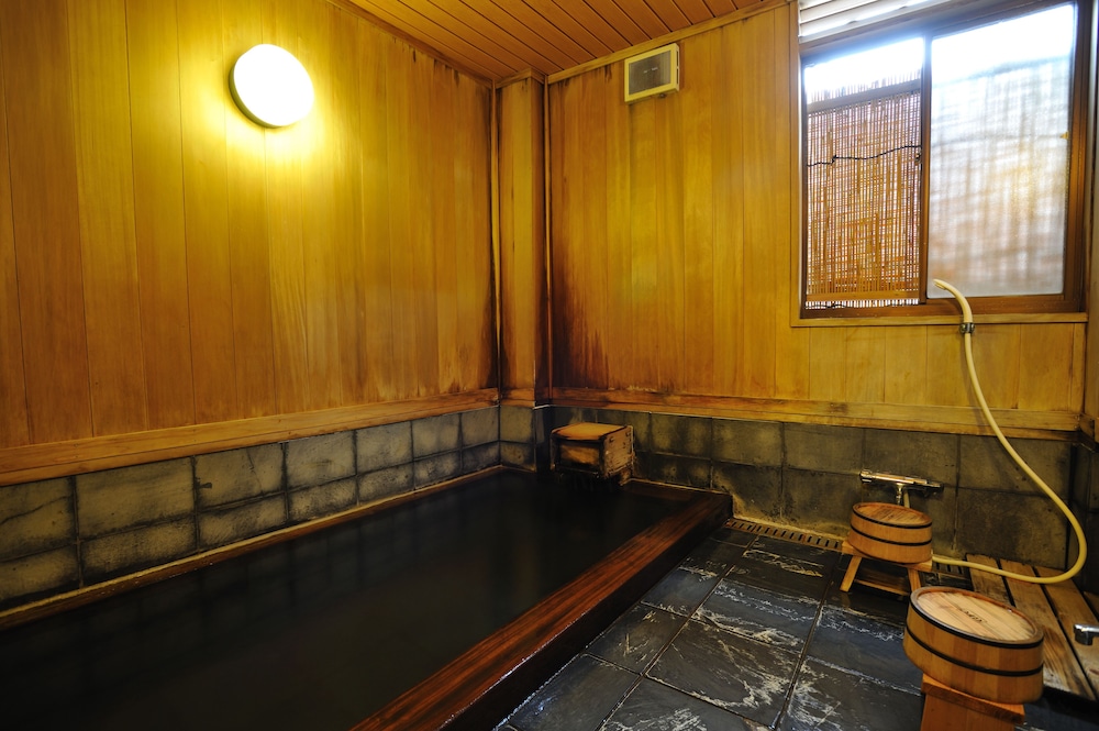 Shibu Onsen Kokuya 24/50