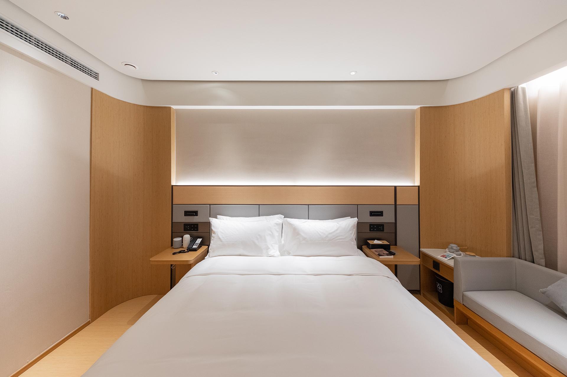 Business, Double Bed, No Window