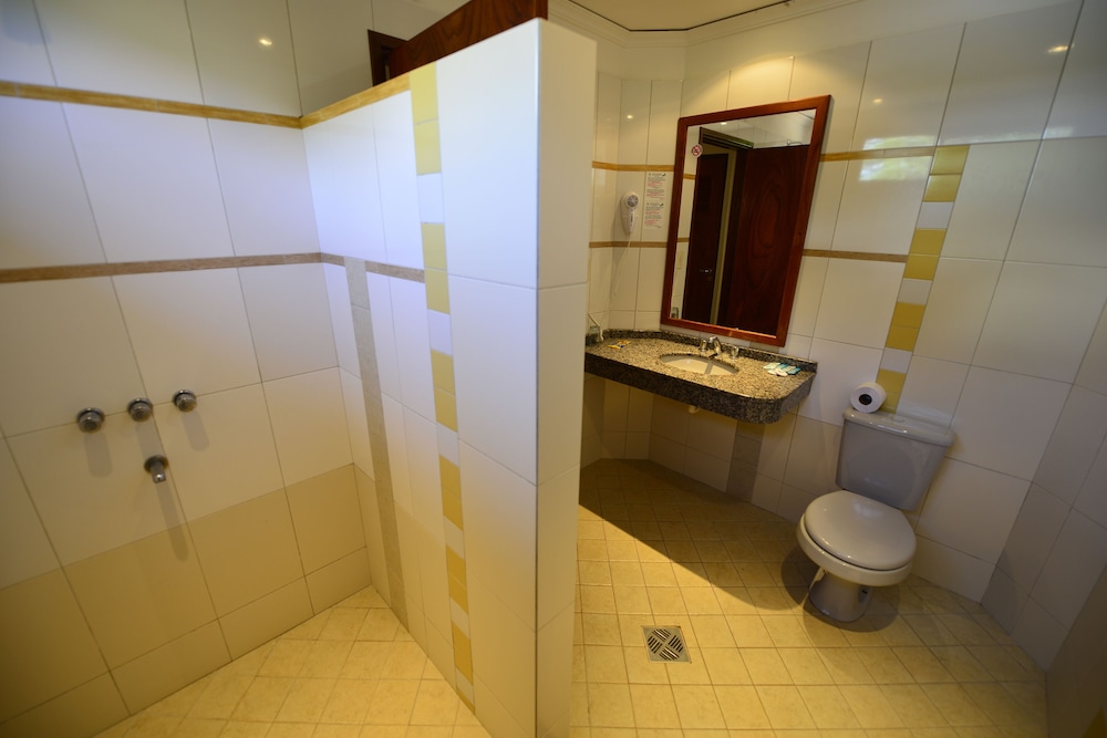 Papillon Hotel 50/50
