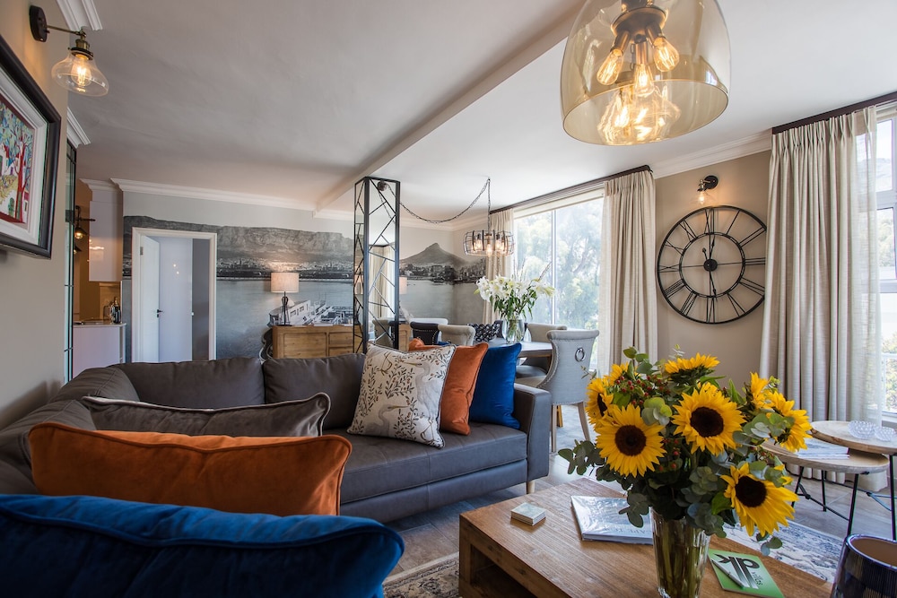 dk villas 2 The Boardwalk (Hout Bay) 26/50