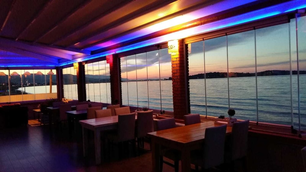 Urla Yelken Hotel- Adult +15 36/49