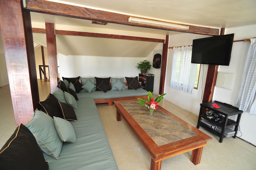 Hideaway Island Resort 40/75