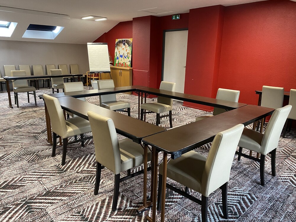 Loreak Hotel 34/40