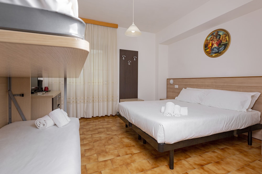 Hotel Catignano 4/50