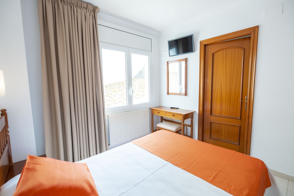 Risech Hotel 18/64