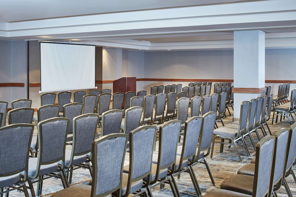 Hilton Anchorage 47/64
