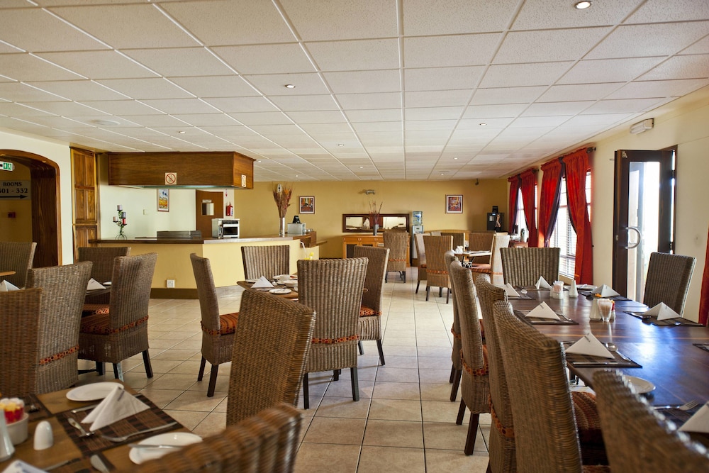 Protea Hotel by Marriott Walvis Bay Indongo 14/18
