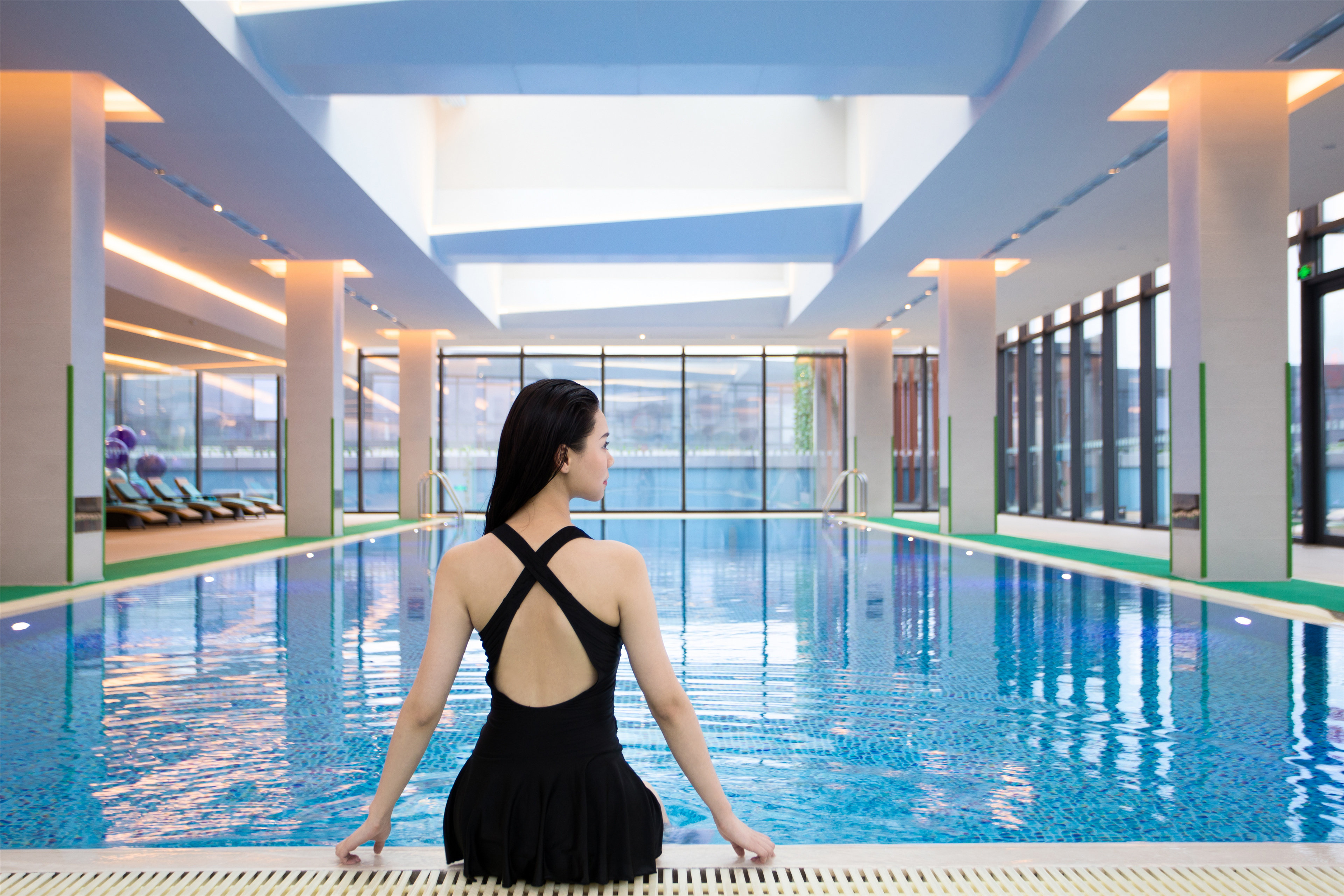HOLIDAY INN WUXI TAIHU NEW CITY 25/69