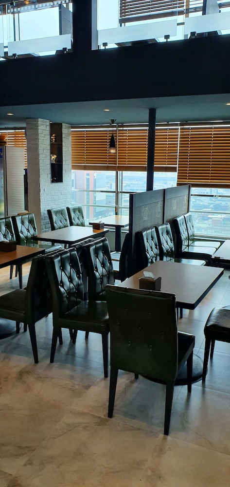 Sm Boutique Hotel 35/50