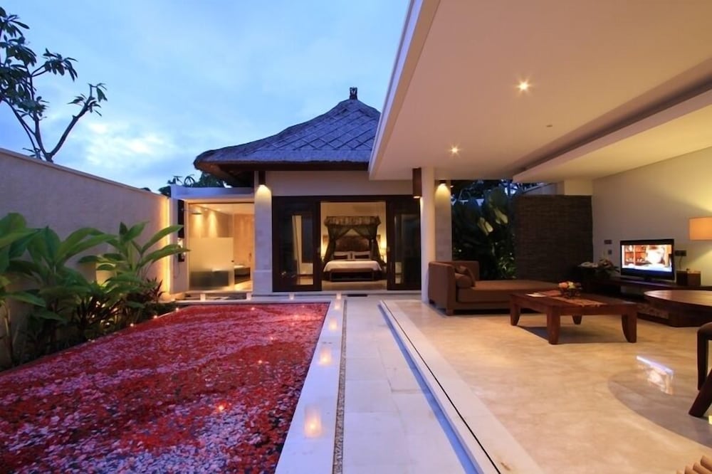 Mahagiri Villa And Spa Dreamland 43/71