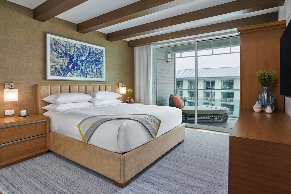 The Seabird Ocean Resort and Spa, Part of Destination Hotel by Hyatt 9/50