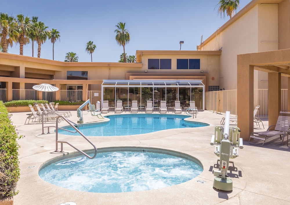 Worldmark Palm Springs - Plaza Resort and Spa 7/41
