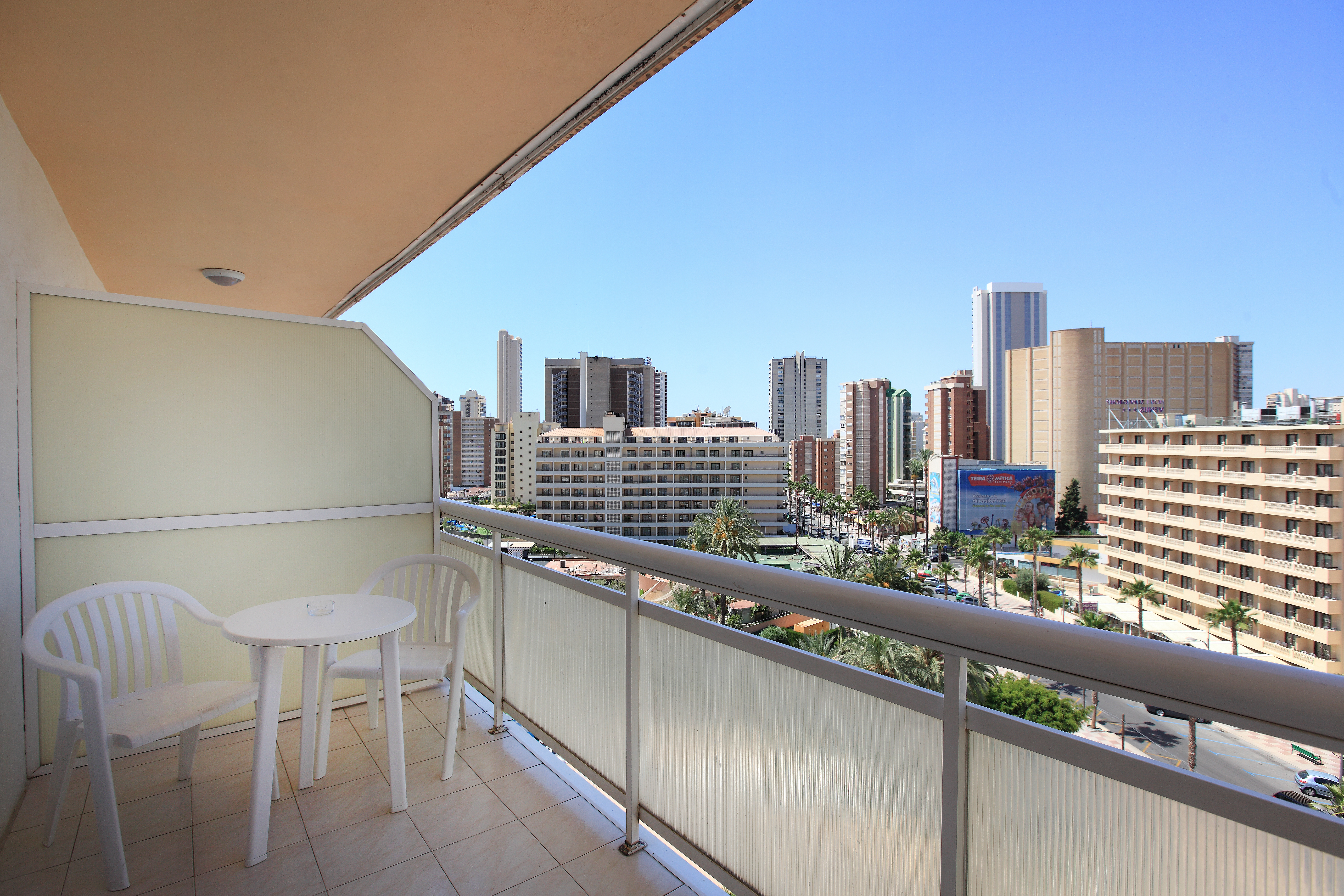 Helios Hotel 56/60