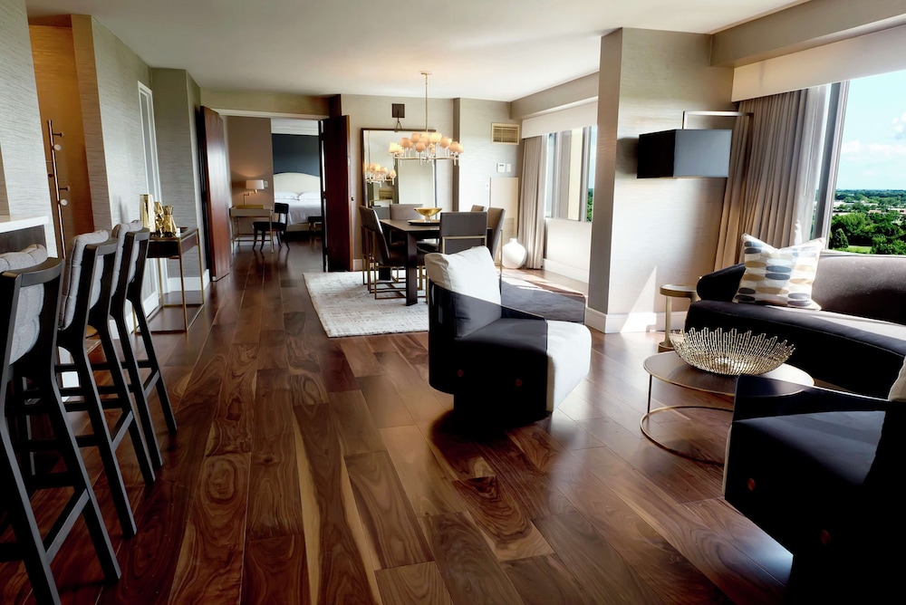 Hilton Chicago/Oak Brook Hills Resort & Conference Center 40/69