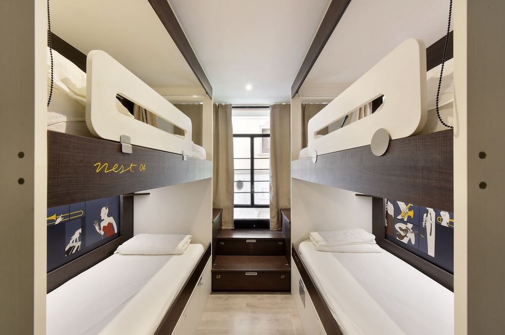 Free Hostels Barcelona 48/71