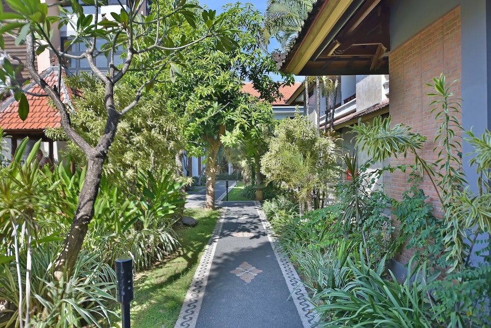 Hotel Sandat Legian 55/62