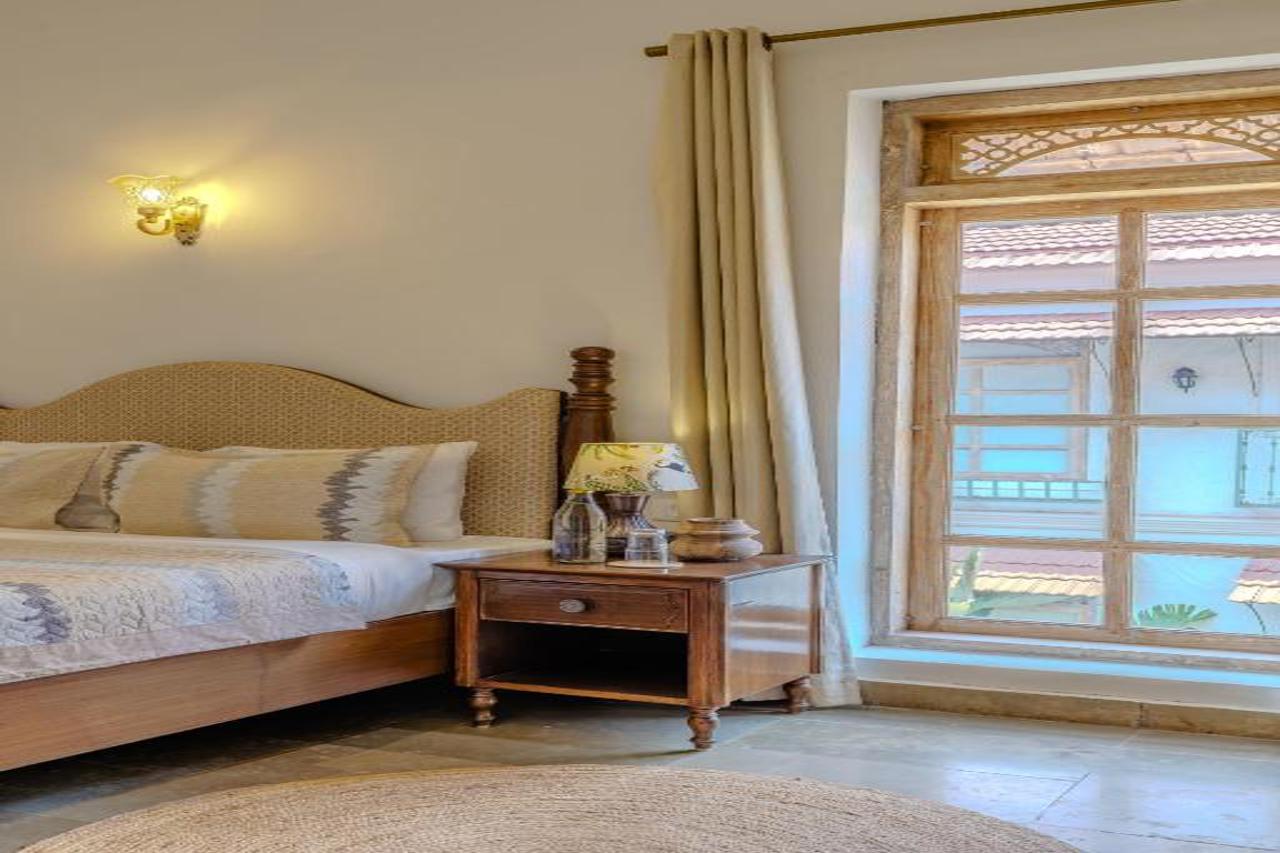ELIVAAS Amayah Tattva 3 BHK with Outdoor Pool 23/31