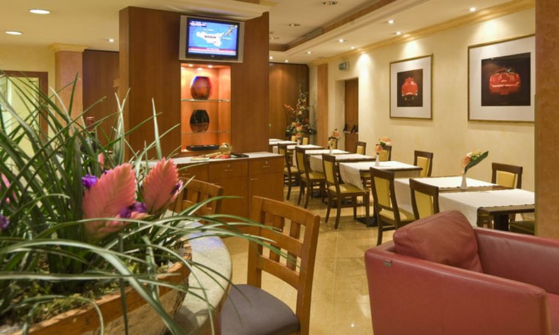 As Hotel Monza 34/56