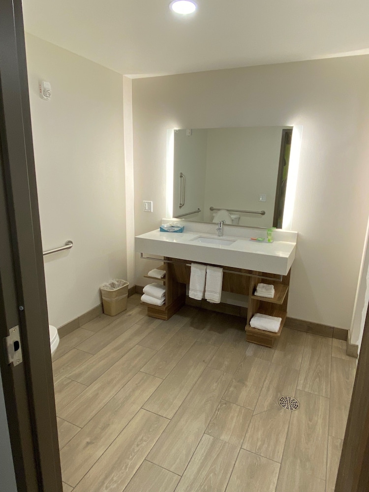 Wyndham Garden Orlando Airport 19/52