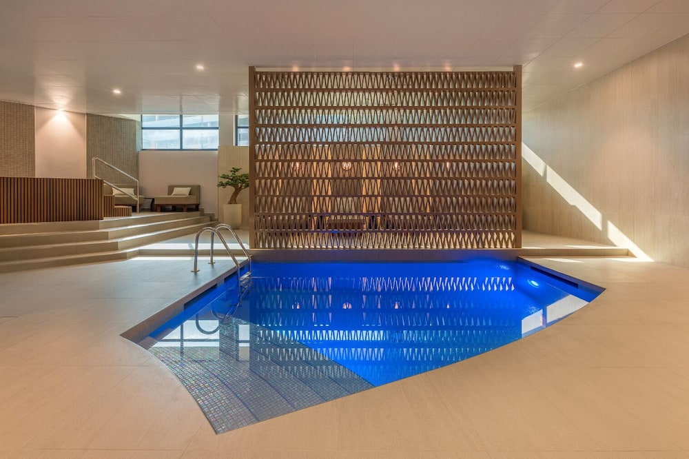 swimming pool spa