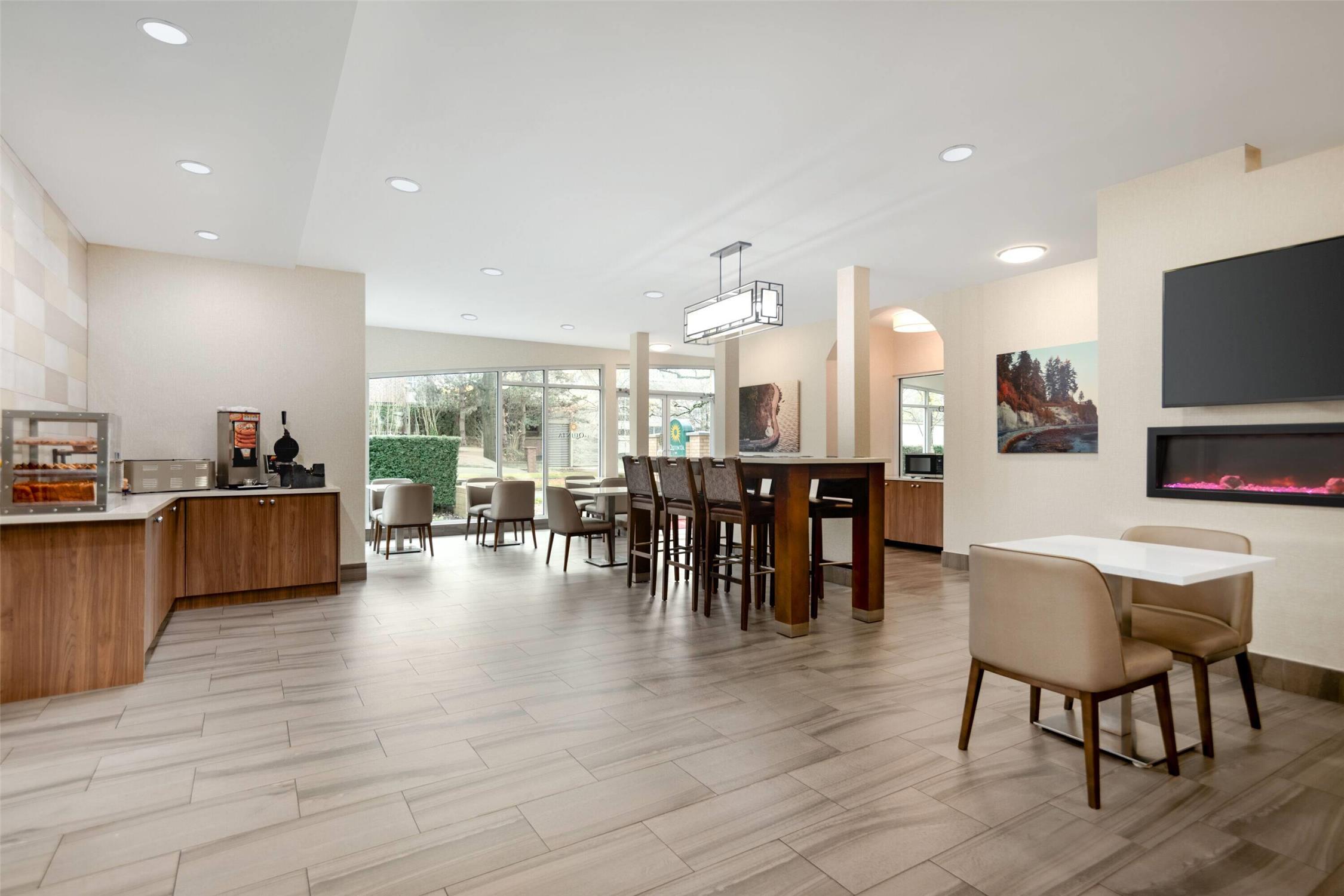 La Quinta Inn Vancouver Airport 54/65