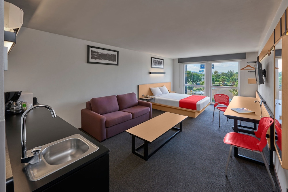 City Express by Marriott Queretaro Jurica 49/71