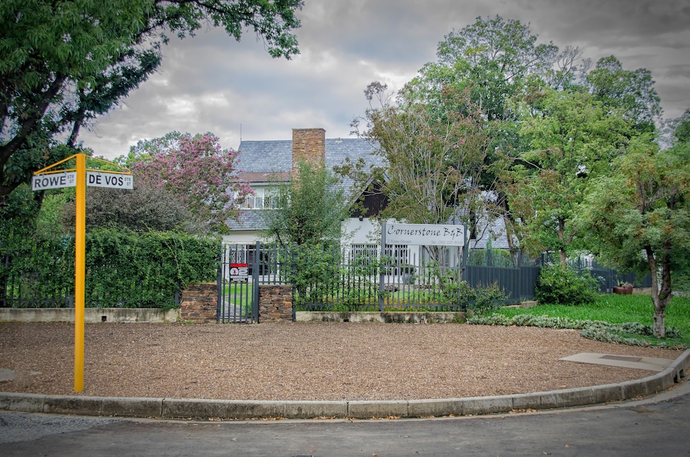 Cornerstone B&B Kroonstad 28/40