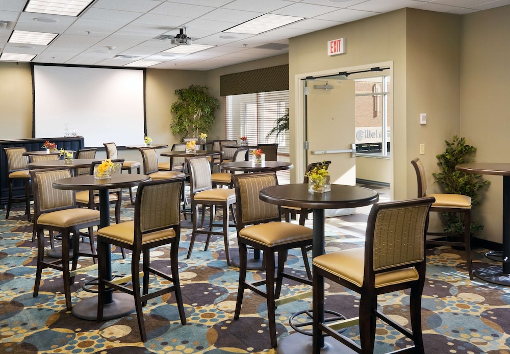 Hilton Garden Inn Mankato Downtown 30/36