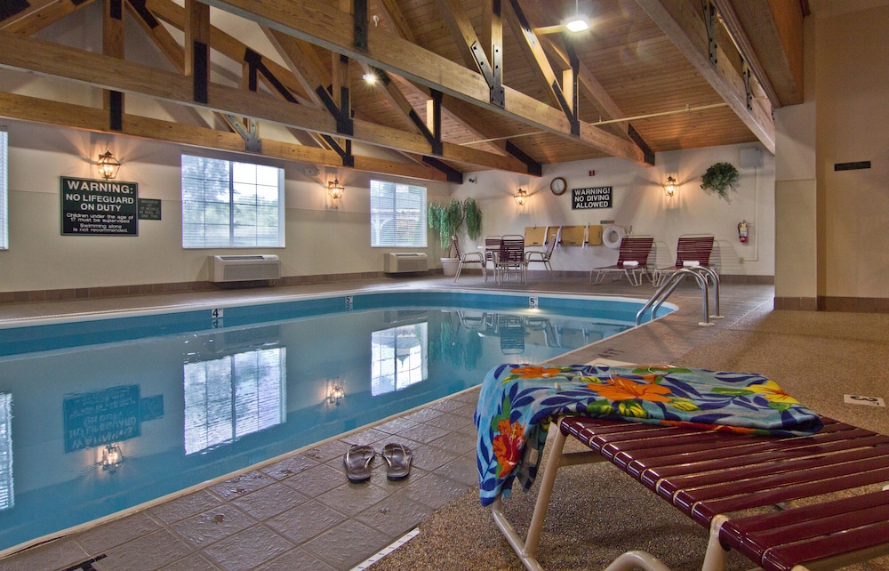 Coshocton Village Inn and Suites 5/68