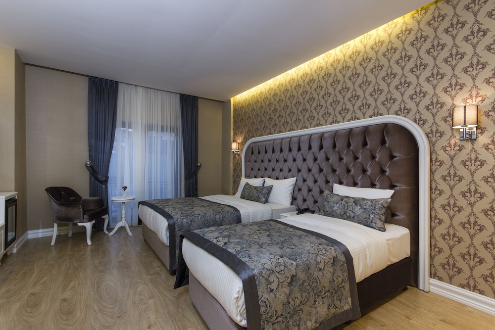 DENCITY HOTEL 15/72